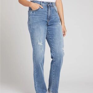 Donna High Rise Curve Straight Leg
Jeans 32 Inch